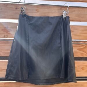Chic Black Mini Skirt